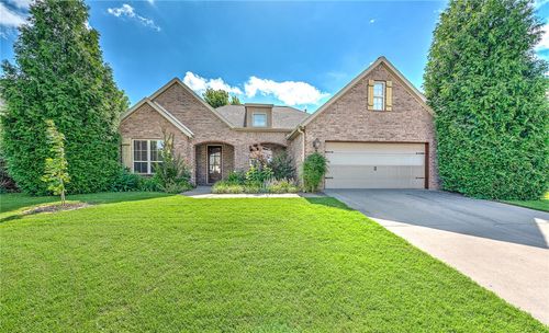 6403 S 36th St, Rogers, AR, 72758-9072 | Card Image
