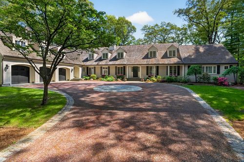 12 Winding River Cir, Wellesley, MA, 02482-7332 | Card Image