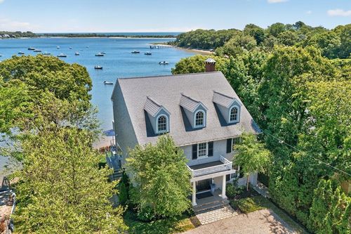 994 Main St, Cotuit, MA, 02635-3342 | Card Image