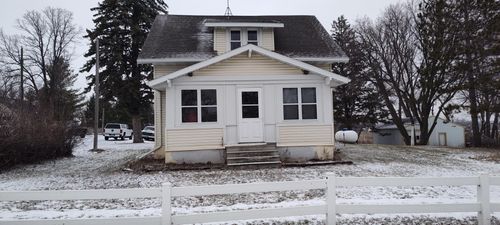 10 Eastern Ave, Vining, MN, 56588-9402 | Card Image