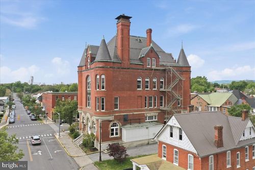 125 S Maple Ave, Martinsburg, WV, 25401-3329 | Card Image