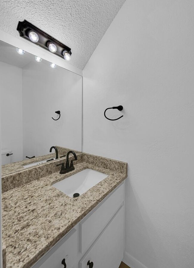 APT-122 - 1226 Baylor Ave, Condo with 2 bedrooms, 3 bathrooms and null parking in Waco TX | Image 14