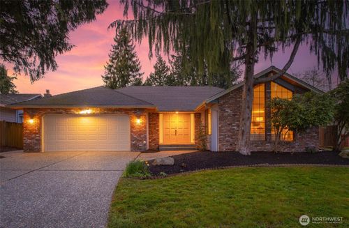 717 89th St Se, Everett, WA, 98208-3332 | Card Image