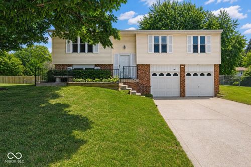 1161 Rosengarten Dr, Greenwood, IN, 46142-5137 | Card Image