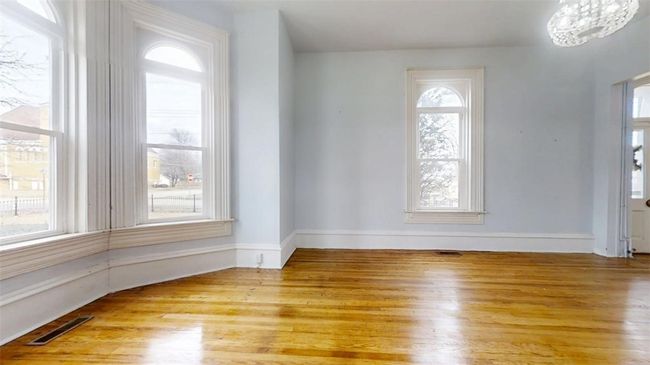 137 W Buena Vista St, House other with 3 bedrooms, 3 bathrooms and null parking in Kansas IL | Image 12
