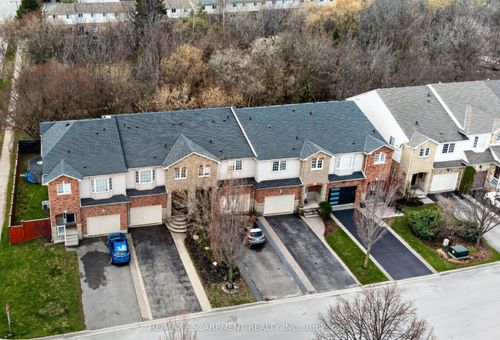 4138 Medland Dr, Burlington, ON, L7M4Z8 | Card Image