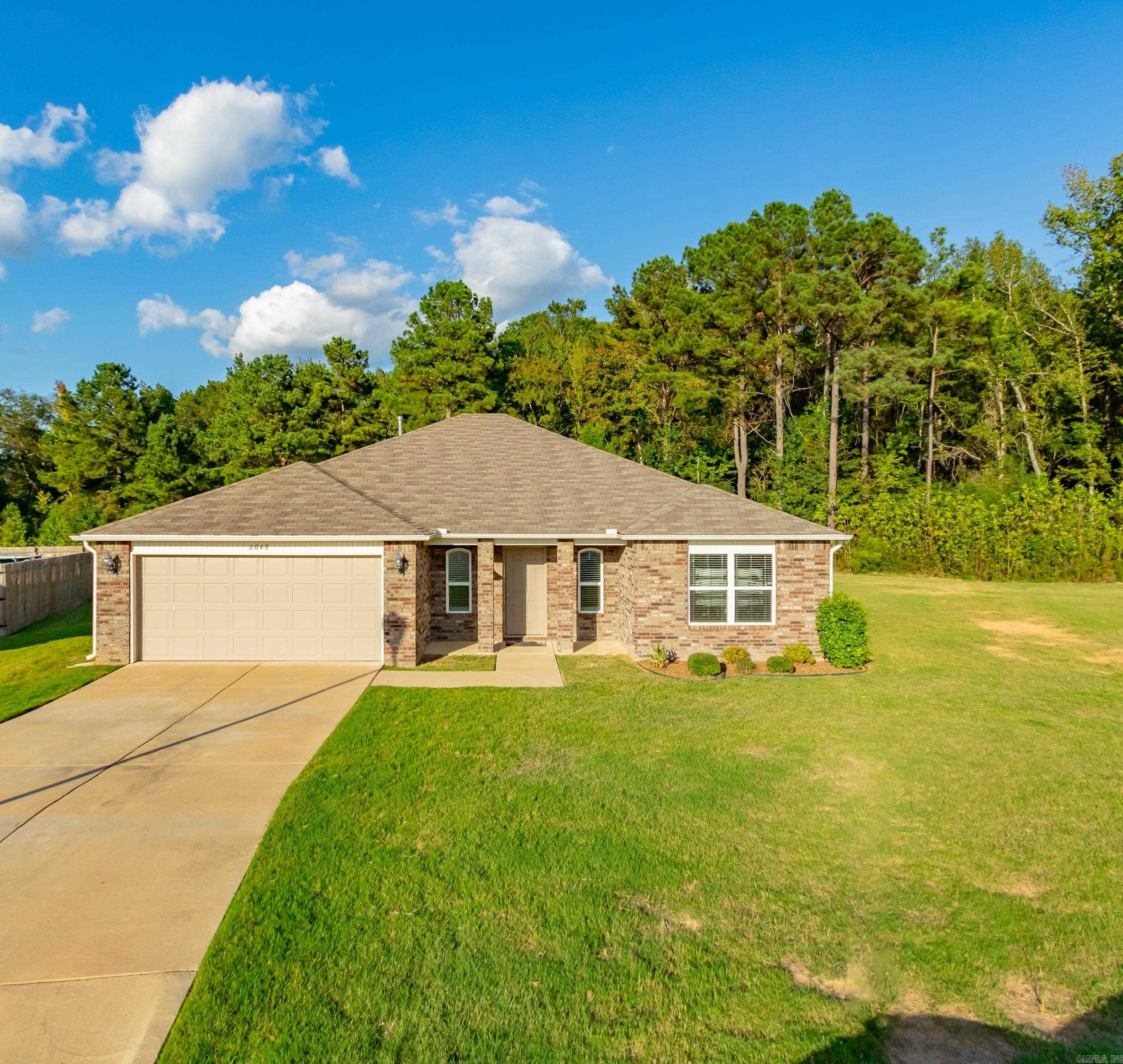 Woodcreek Cv, Alexander, AR 72002