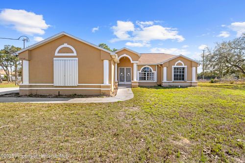 11054 Liberto Rd, WEEKI WACHEE, FL, 34614-3145 | Card Image