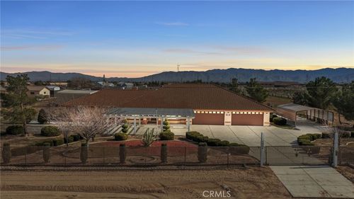 7845 Fuente Ave, Oak Hills, CA, 92344-4787 | Card Image