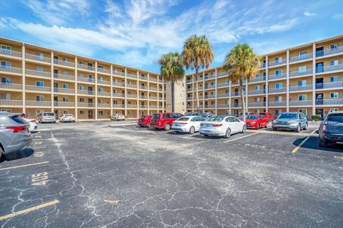 507j-3661 Lake Bayshore Dr, BRADENTON, FL, 34205-5138 | Card Image