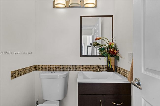 611 Royal Palm Way, House other with 4 bedrooms, 3 bathrooms and null parking in Davie FL | Image 17
