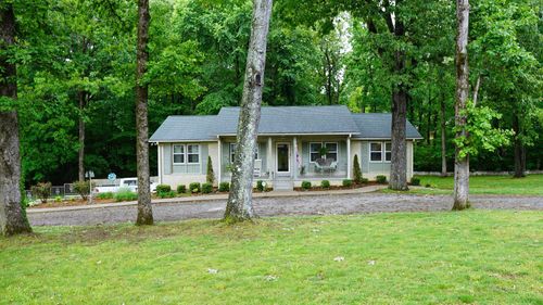 100 Canary Dr, Dickson, TN, 37055-2202 | Card Image
