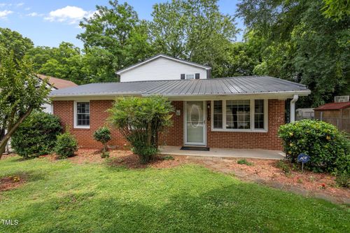 110 Starlite Dr, Carrboro, NC, 27510-1828 | Card Image