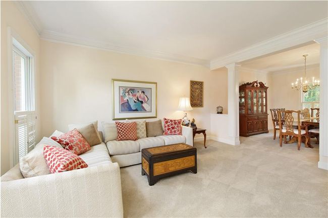 755 Creek Wind Ct, House other with 6 bedrooms, 4 bathrooms and null parking in Johns Creek GA | Image 7