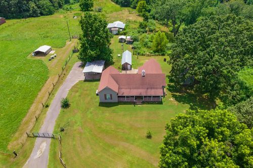 890 Fitts Ross Rd, Bolivar, TN, 38008-4226 | Card Image