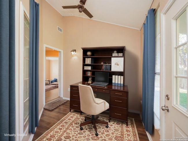 7903 Forest Cabin, House other with 2 bedrooms, 1 bathrooms and null parking in Live Oak TX | Image 11