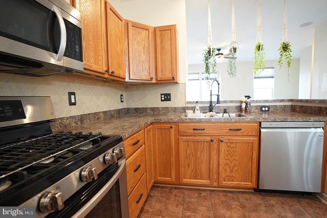 2102 E Oak Rd, Townhouse with 3 bedrooms, 2 bathrooms and null parking in VINELAND NJ | Image 23