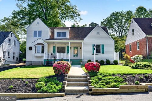 9 Maple Ave, BALTIMORE, MD, 21228-5569 | Card Image