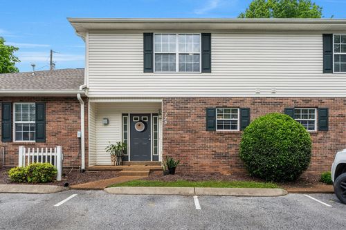 123 Eastdale Ln, Dickson, TN, 37055-2900 | Card Image