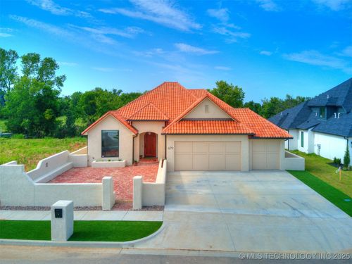679 W 113th Ct S, Jenks, OK, 74037 | Card Image