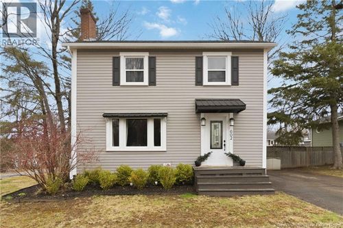 602 Montgomery Ave, Riverview, NB, E1B2A3 | Card Image