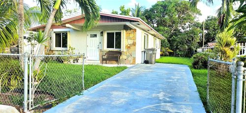 5704 Sw 37th St, West Park, FL, 33023-6114 | Card Image