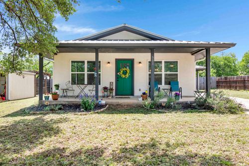 501 E Ash Dr, Johnson City, TX, 78636-4551 | Card Image