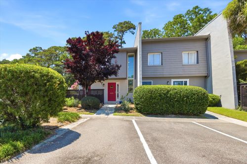 1001 Ventura Pl, Mount Pleasant, SC, 29464-7515 | Card Image