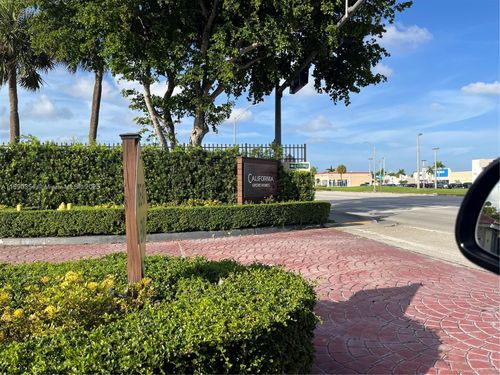 na-20003 Ne 6th Court Cir, Miami, FL, 33179-2408 | Card Image