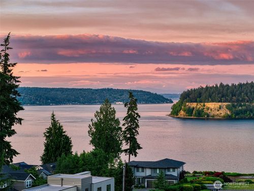 5818 Reid Dr Nw, Gig Harbor, WA, 98335-1342 | Card Image