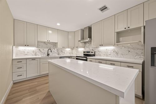 a-7430 Spencer Hwy, Pasadena, TX, 77505-1812 | Card Image