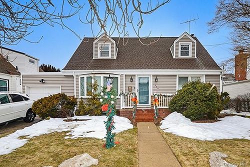 fl-2nd-926 Second Ave, Franklin Square, NY, 11010-1926 | Card Image