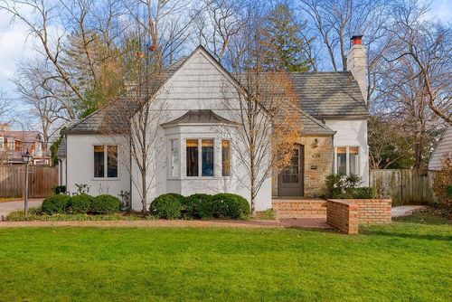 5509 Norwood St, Fairway, KS, 66205-2651 | Card Image