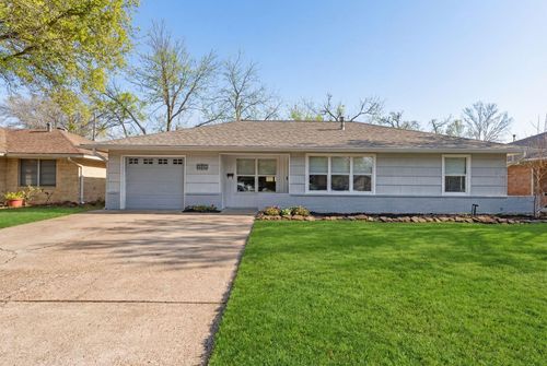 2226 Chantilly Ln, Houston, TX, 77018-4010 | Card Image