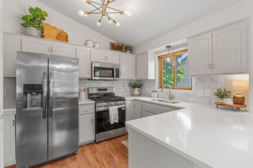 3285 129th Ln Nw, Coon Rapids, MN, 55448-1081 | Card Image