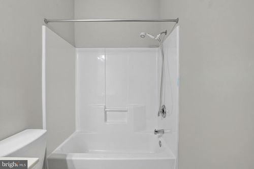 3109-3000 Fountainview Cir, NEWARK, DE, 19713-3874 | Card Image