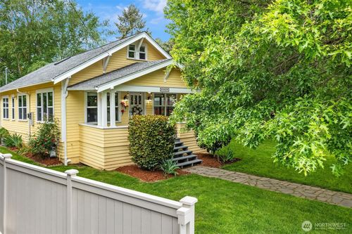 13039 56th Ave S, Tukwila, WA, 98178-4628 | Card Image