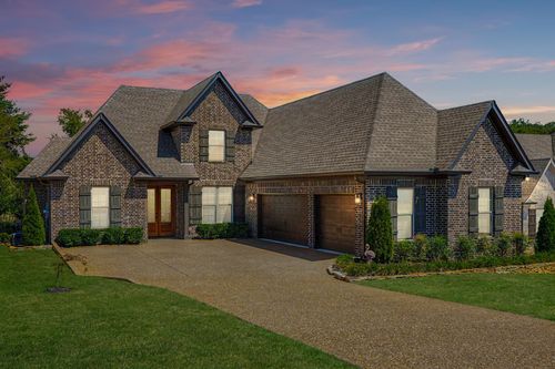982 Luxborough Dr, Hendersonville, TN, 37075-3198 | Card Image