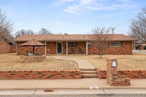 101 Willowwood Ln, Levelland, TX, 79336-6613 | Card Image