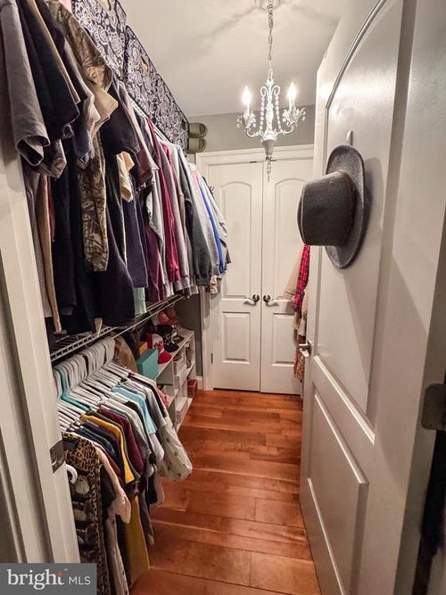 406 Woodland Dr, LURAY, VA, 22835-3007 | Card Image