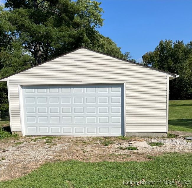 Detached 24 X 32 Garage | Image 22