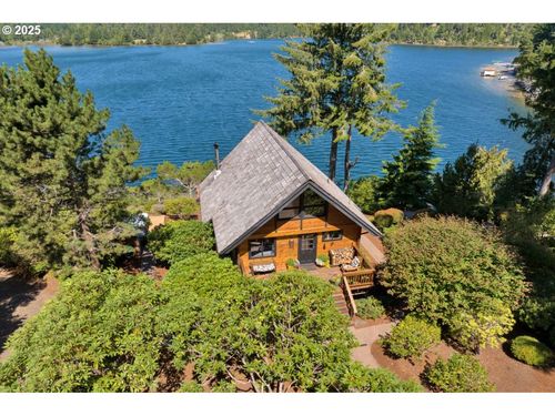 5343 Leavitt Loop, Florence, OR, 97439-8425 | Card Image