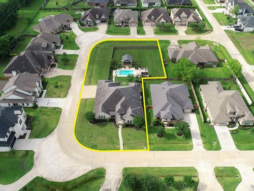 32807 Winslow Dr, Fulshear, TX, 77441-1691 | Card Image