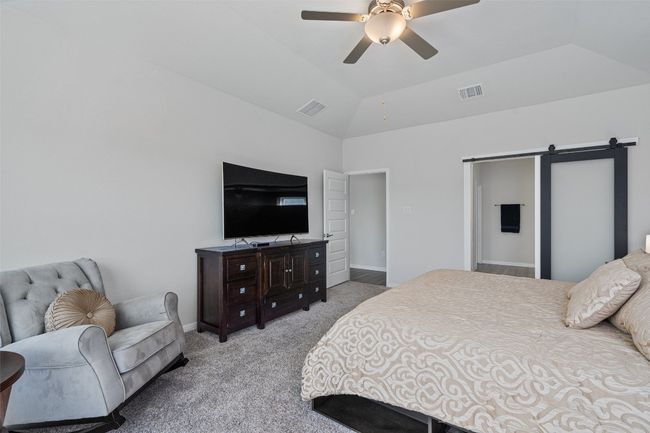 134 Stellers Swoop, House other with 5 bedrooms, 3 bathrooms and 4 parking in Cedar Creek TX | Image 12