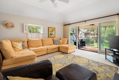 2-101 W Park Shores Cir, Indian River Shores, FL, 32963-3875 | Card Image
