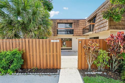 a-4011 Palm Bay Cir, West Palm Beach, FL, 33406-4065 | Card Image