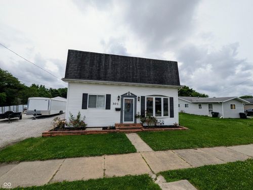 301 W Davis St, Greensburg, IN, 47240-2019 | Card Image