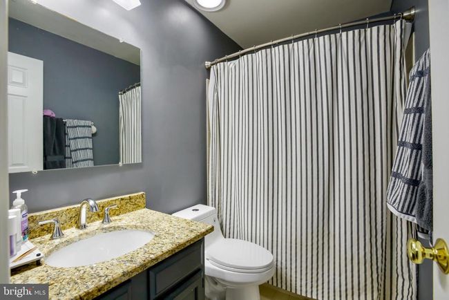 8518 Chase Glen Cir, House other with 5 bedrooms, 4 bathrooms and null parking in FAIRFAX STATION VA | Image 18