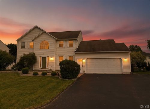 4194 Choke Cherry Way, Liverpool, NY, 13090-1122 | Card Image