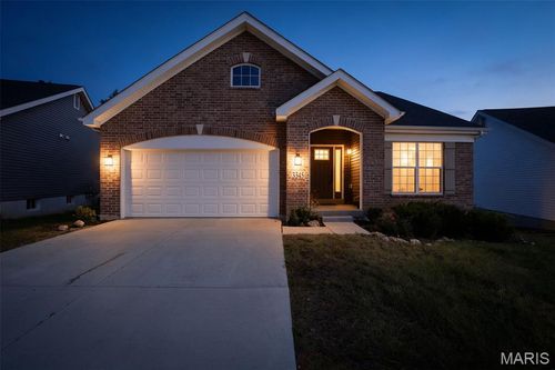 3345 White Pine Dr, Imperial, MO, 63052-3001 | Card Image